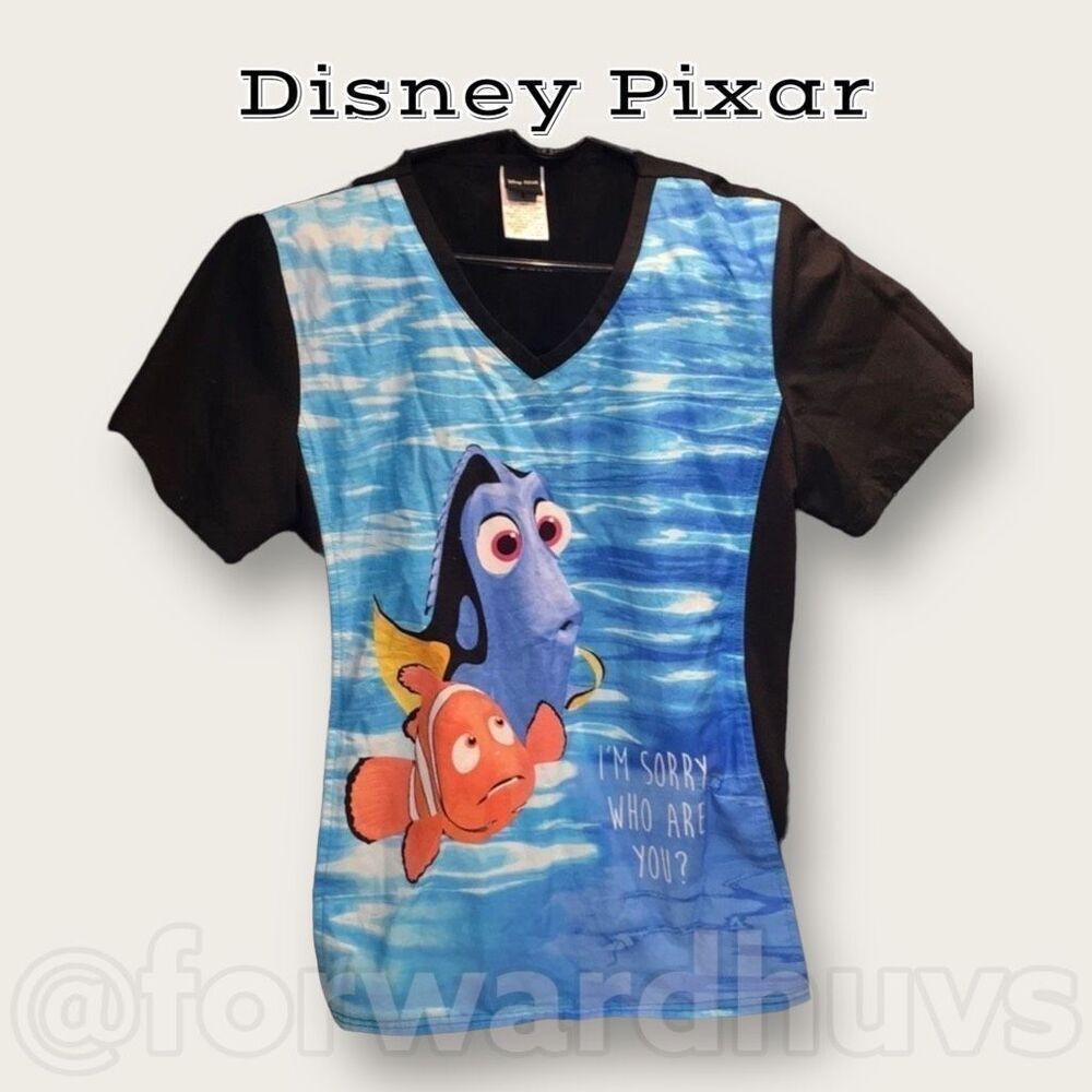 Disney Finding Nemo Finding Dori Nursing Scrub Top Size Small